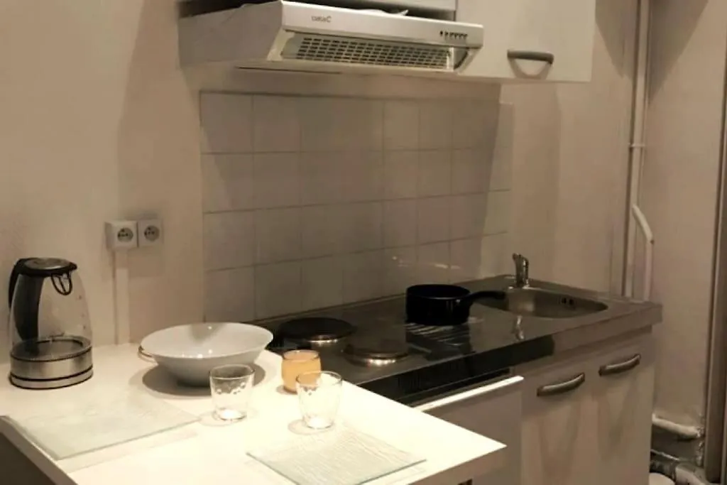 Functional Apartment, Belleville, Paris 11